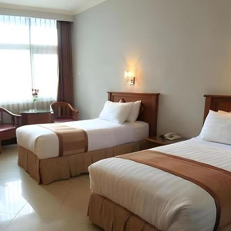 Hotel Tarakan Plaza Eksteriør bilde