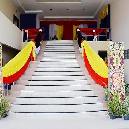 Hotel Tarakan Plaza Eksteriør bilde