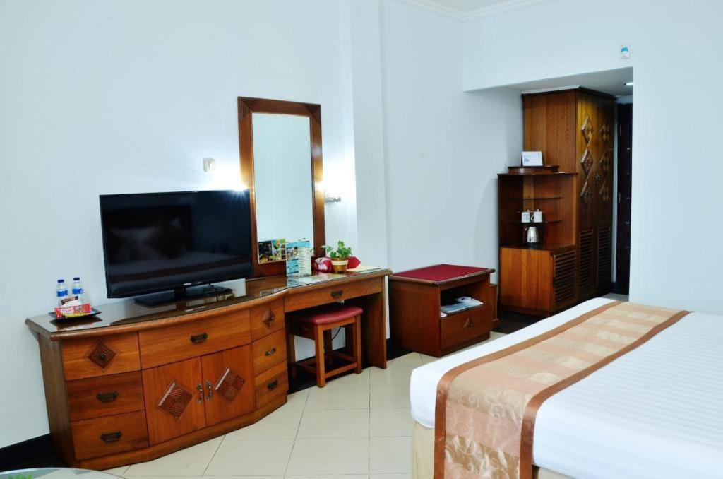 Hotel Tarakan Plaza Eksteriør bilde