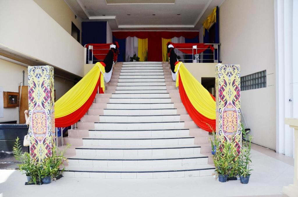 Hotel Tarakan Plaza Eksteriør bilde