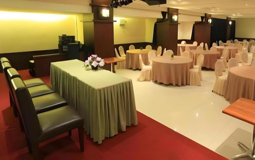 Hotel Tarakan Plaza Eksteriør bilde