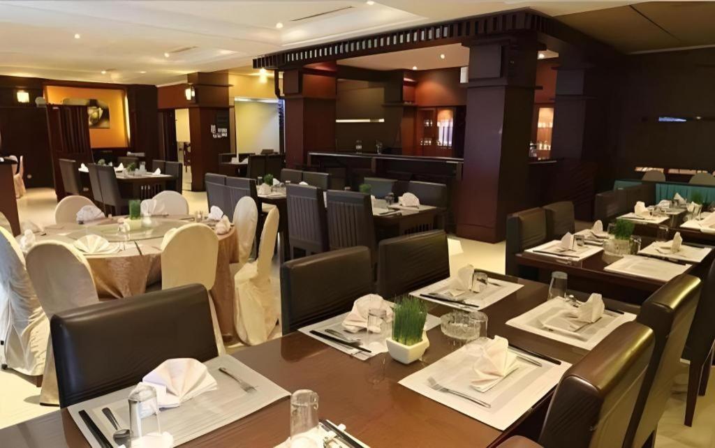 Hotel Tarakan Plaza Eksteriør bilde