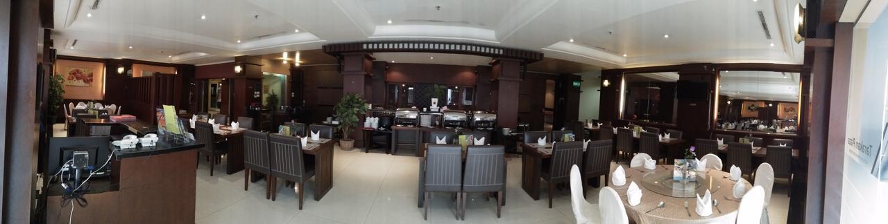 Hotel Tarakan Plaza Eksteriør bilde
