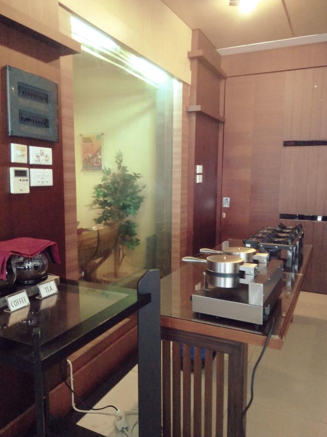 Hotel Tarakan Plaza Eksteriør bilde